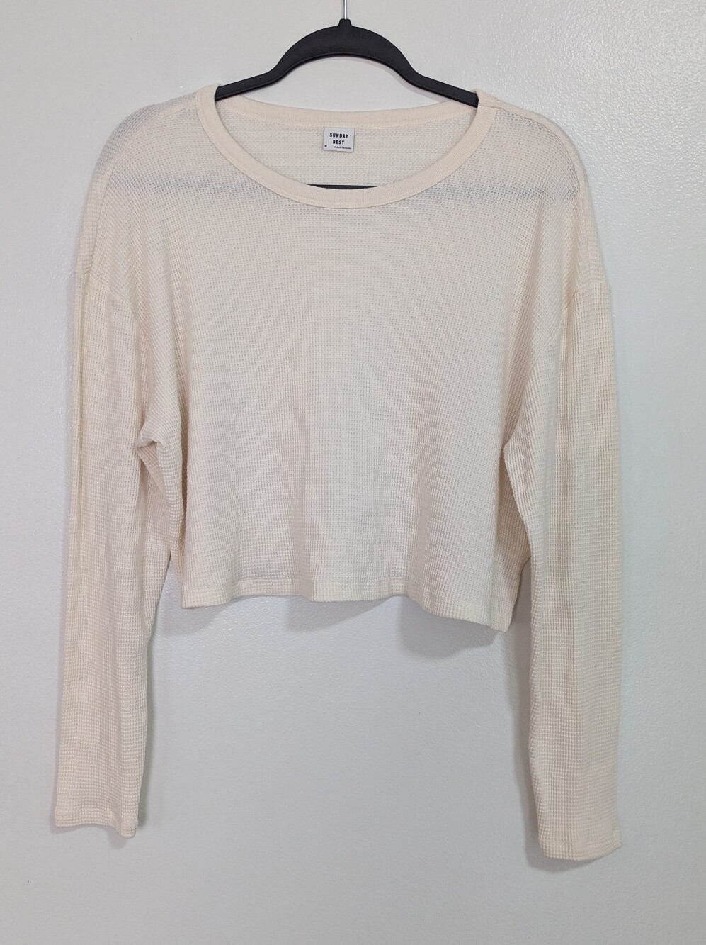 Aritzia Sunday Best Size Medium Cream Waffle Knit Cropped Long Sleeve Tee